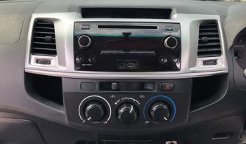 2014 – VIGO 4WD 2.5E MT SMART CAB SILVER – 2073 full
