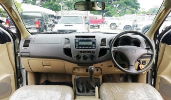 2009 – VIGO 4WD 2.5E MT SMART CAB SILVER – 3091 full