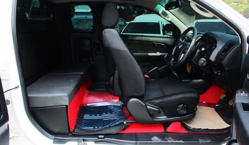 2014 – VIGO 4WD 2.5E MT SMART CAB WHITE – 5639 full