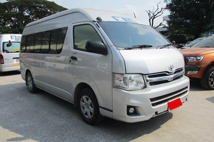 2012 – TOYOTA 2WD 2.5 MT COMMUTER SILVER – 4308 full