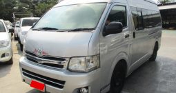 2012 – TOYOTA 2WD 2.5 MT COMMUTER SILVER –  5707