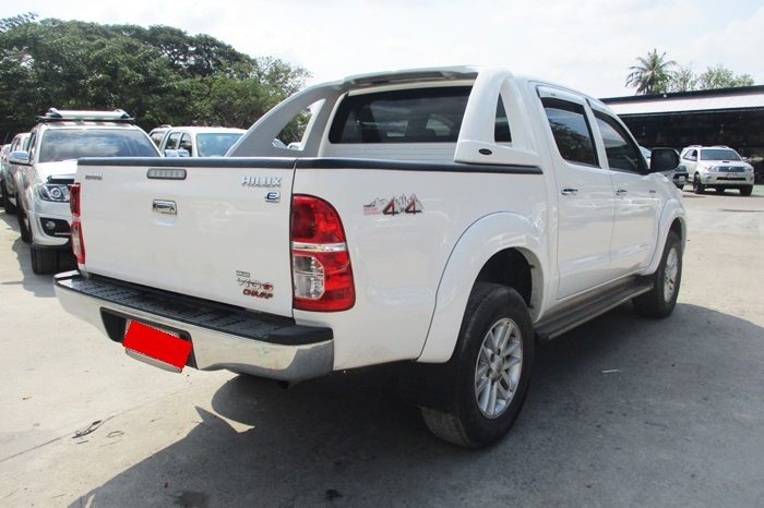 2013 – VIGO 4WD 2.5E MT DOUBLE CAB WHITE – 5187 full